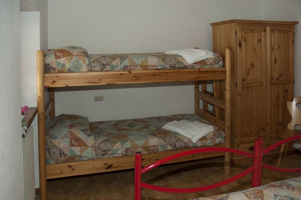 Casa Vacanze Ca' De Val Campodolcino Phòng bức ảnh
