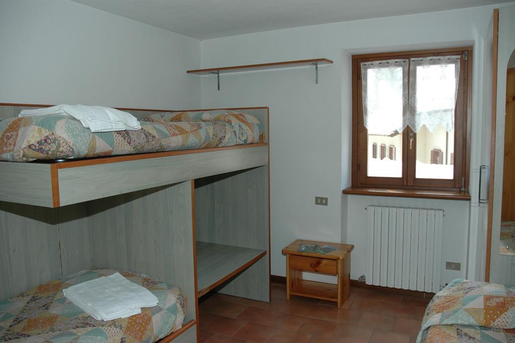 Casa Vacanze Ca' De Val Campodolcino Phòng bức ảnh