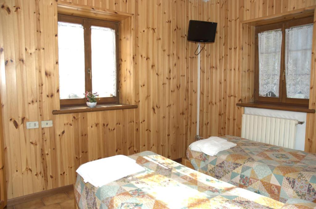 Casa Vacanze Ca' De Val Campodolcino Ngoại thất bức ảnh