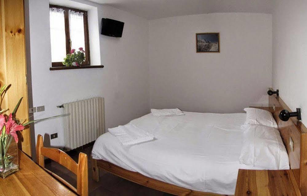 Casa Vacanze Ca' De Val Campodolcino Ngoại thất bức ảnh